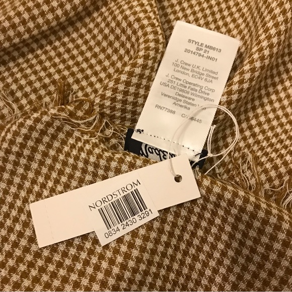 Madewell NWT scarf from Nordstrom. Classic camel and white with fringed edges - Picture 6 of 6